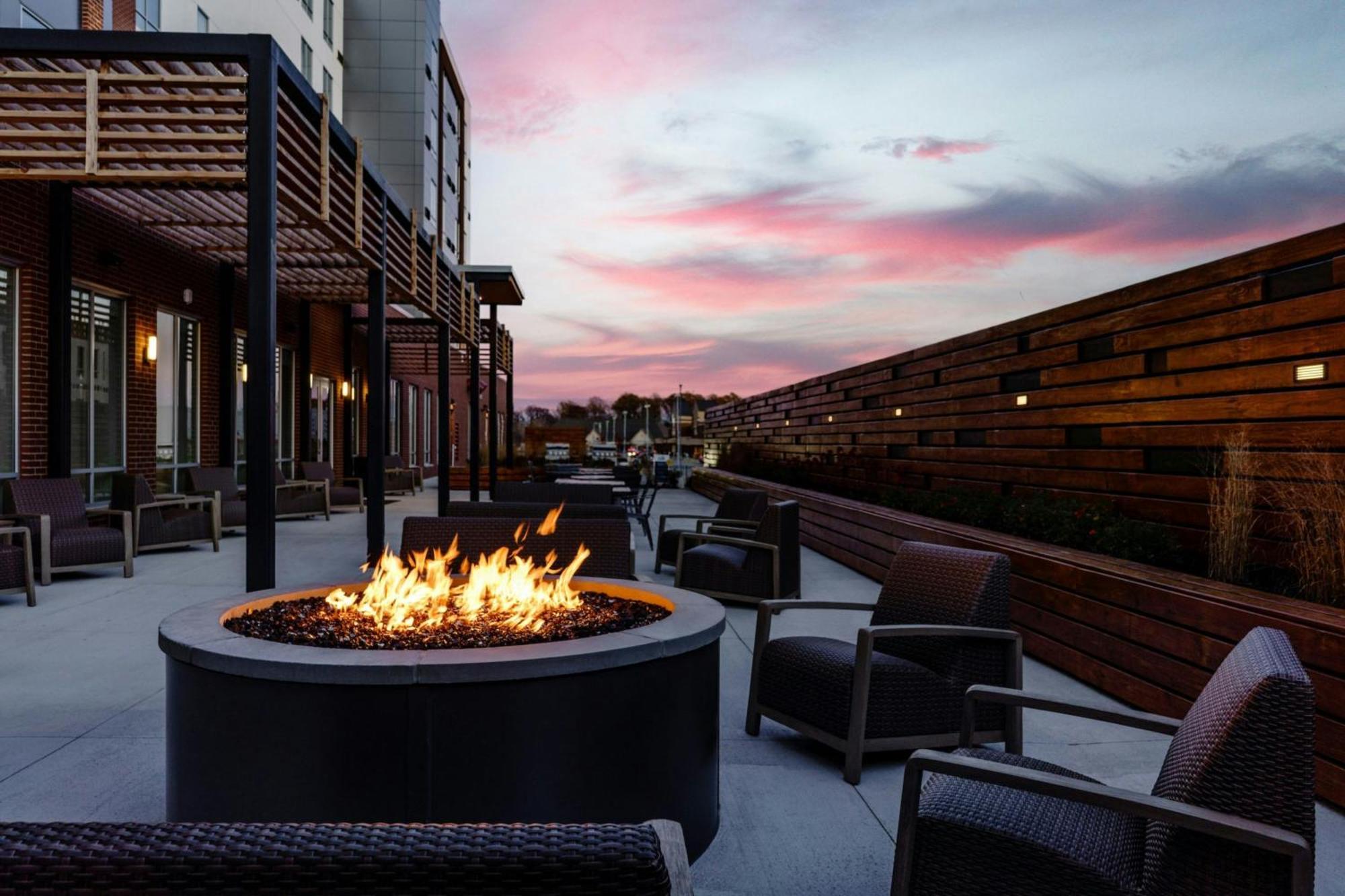 Courtyard By Marriott Indianapolis Фішерс Екстер'єр фото
