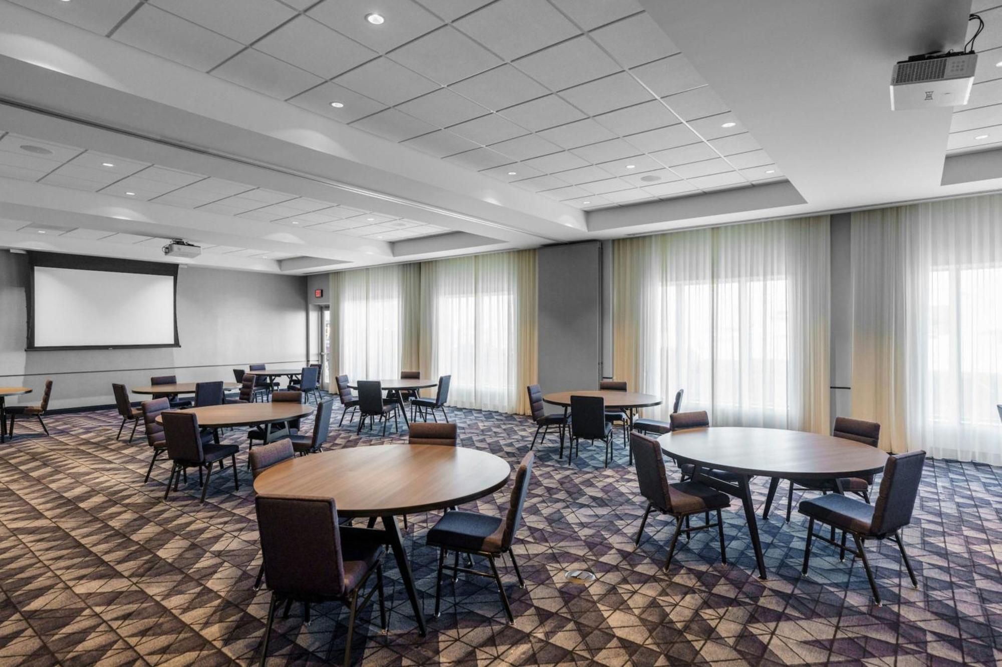 Courtyard By Marriott Indianapolis Фішерс Екстер'єр фото